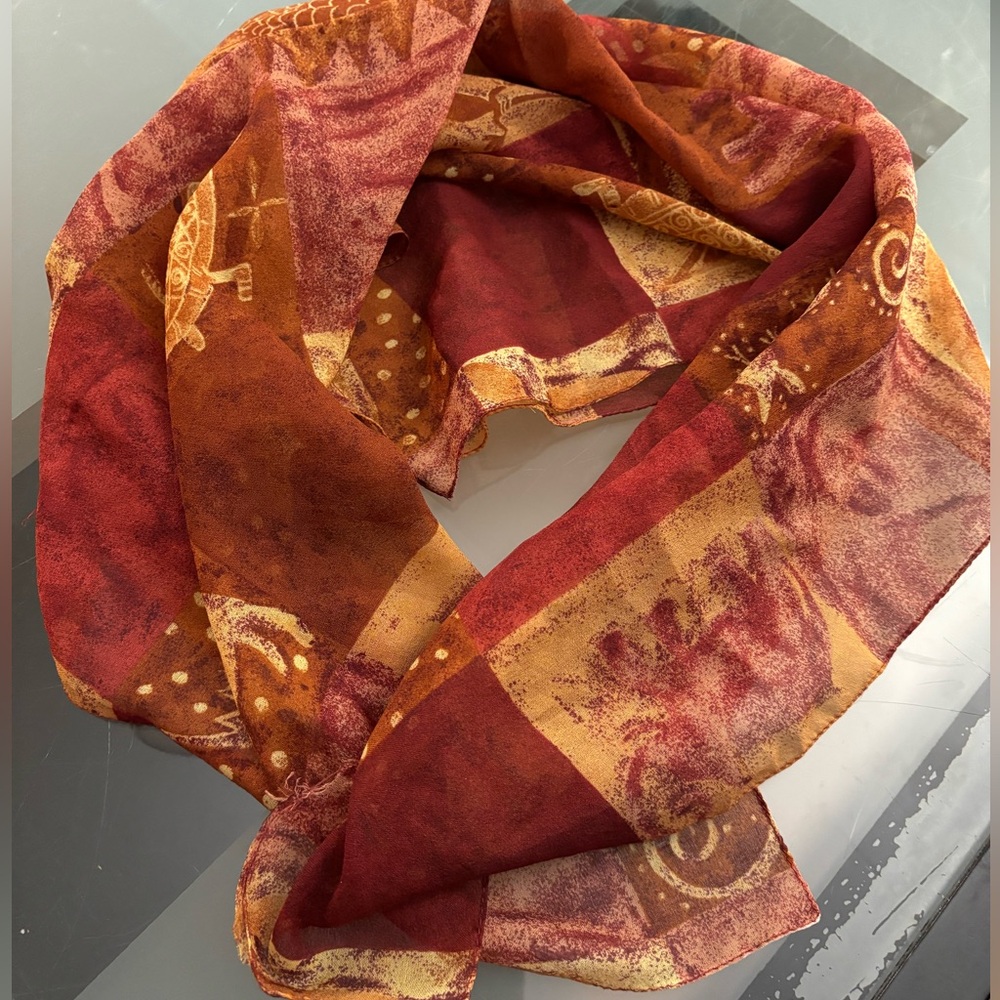 Pretty Gold Burgundy Translucent Scarf\Animal Figures, NWOT Perfect Condition